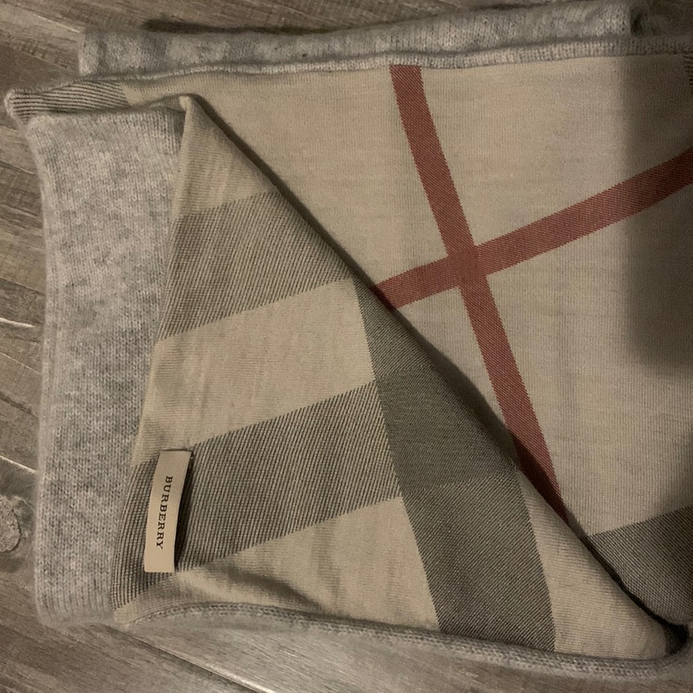 Burberry scarf